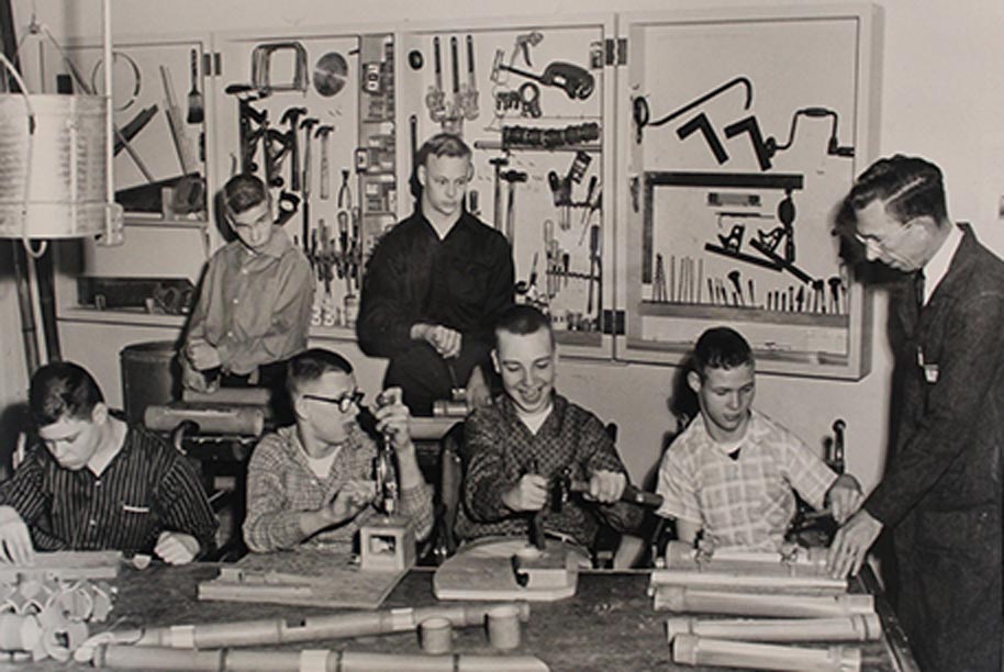 Old photograph of Frazer Center students